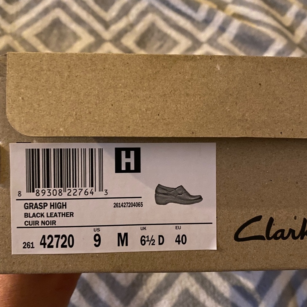 Clark’s Slip Resistant Work Shoes - Picture 2 of 5